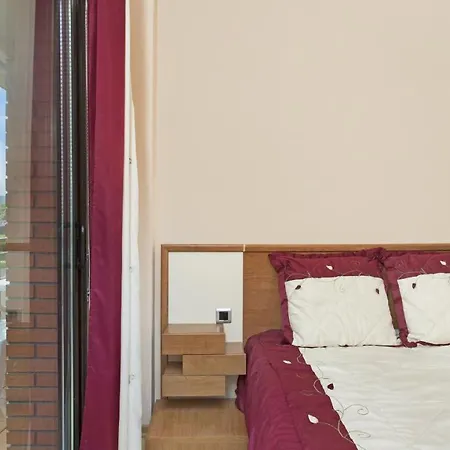 Santa Clotilde 2 يوريت دي مار