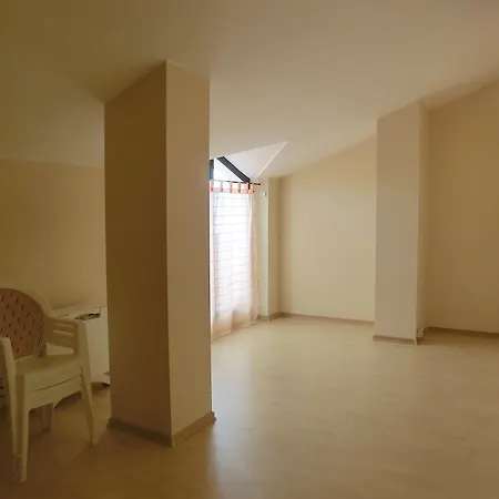 Santa Clotilde 2 * يوريت دي مار